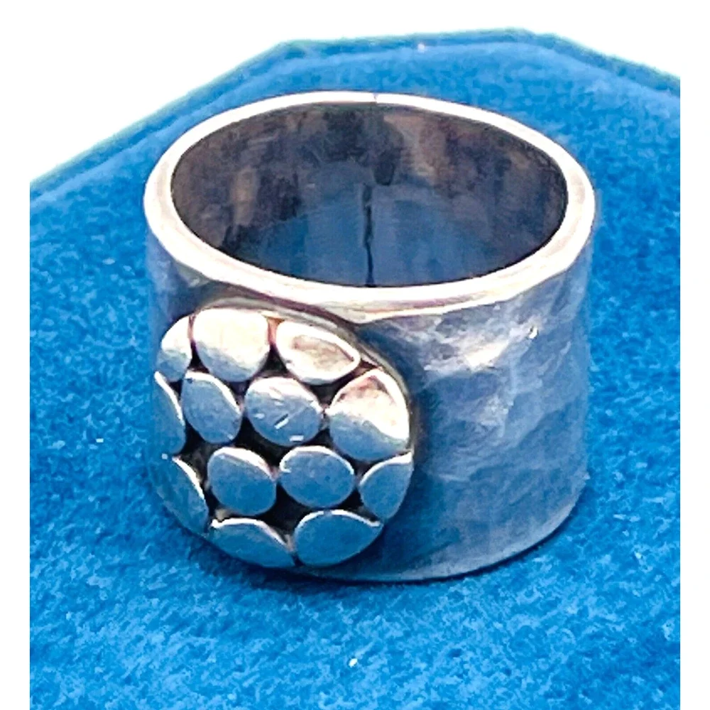 Wide Band Sterling Silver Hammered Ring Circle Pebbles Just Be 925 Size 7 - 7.5
